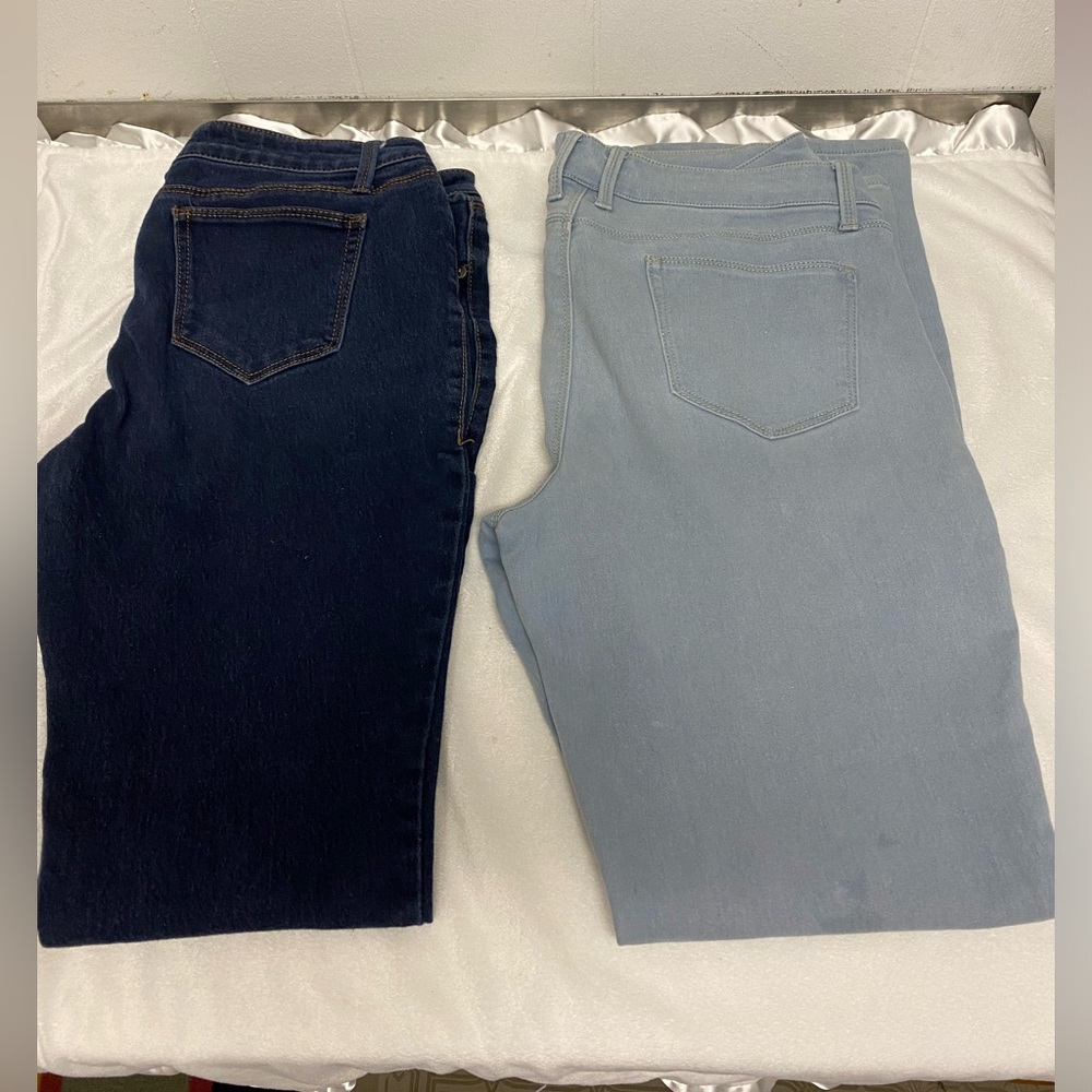 WOMENS jeans bundle of 2 size 15 No boundaries straight leg